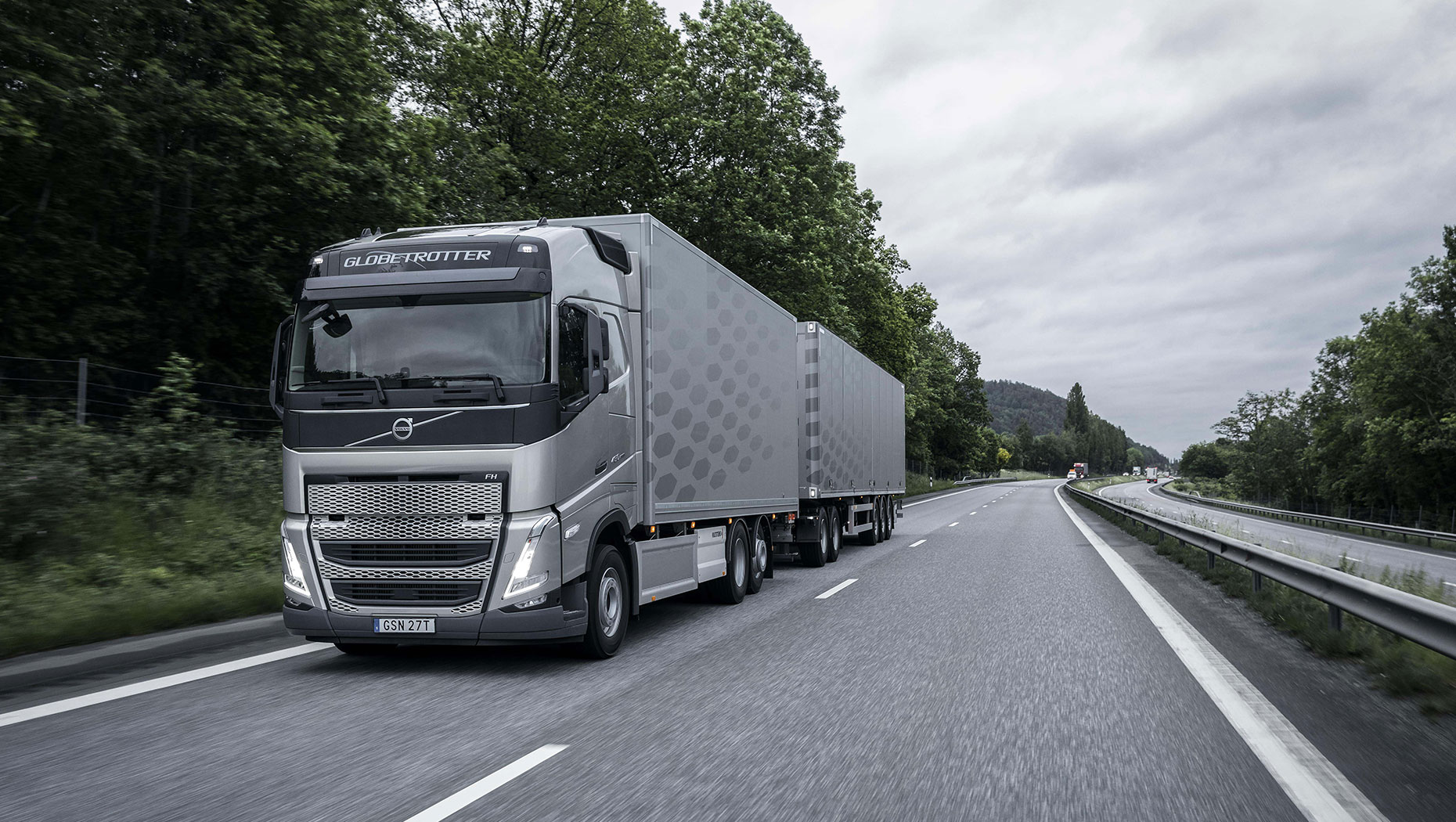 Volvo apresenta mais recente geração dos caminhões FH, FM e FMX