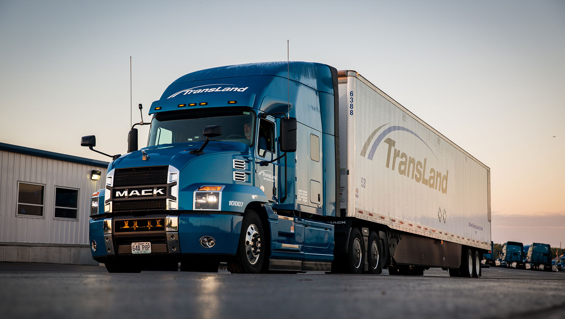 Mack Anthem® Helps TransLand Give Back In Latest RoadLife Episode