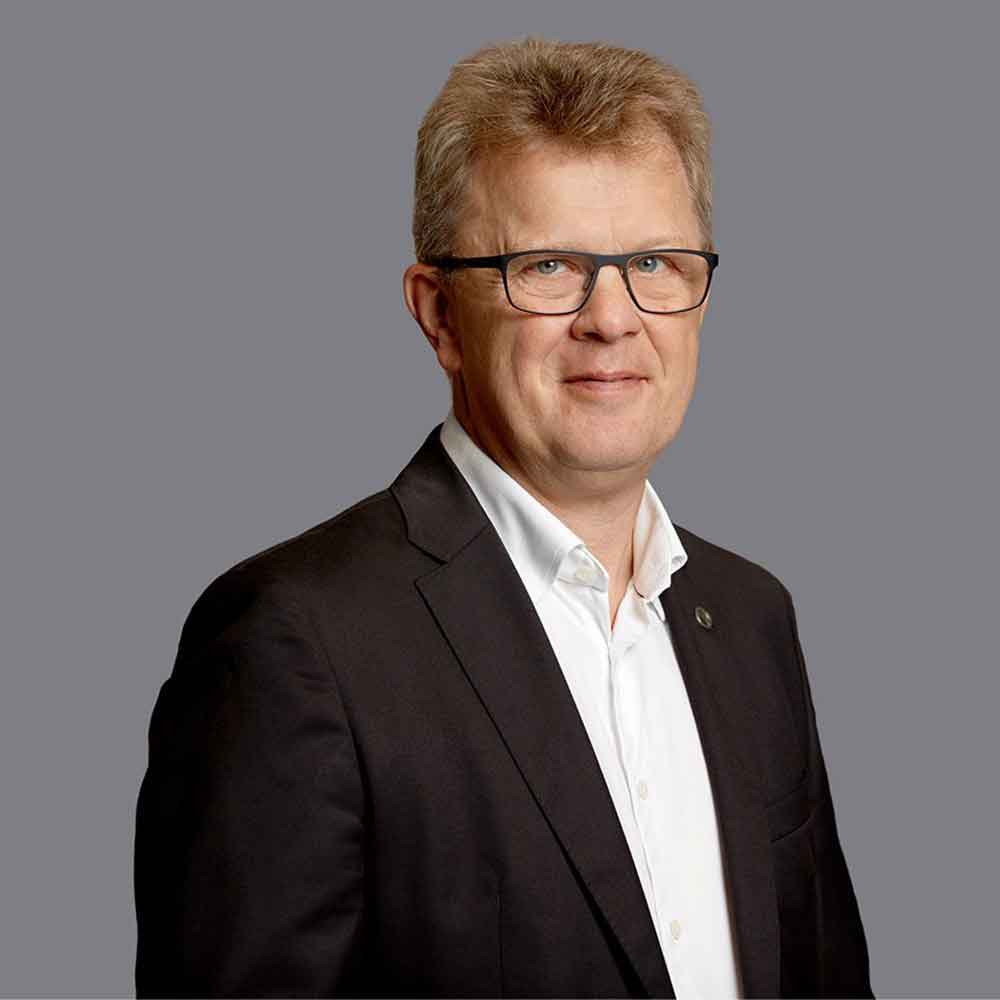 Roger Alm Executive Vice President | Volvo Group